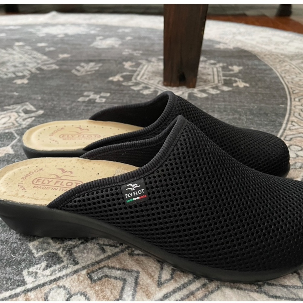 Fly Flot Women's Black Mesh Slip-On Shoes